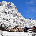 Rosapetra - Small Luxury Of The World Hotel Cortina dʼAmpezzo