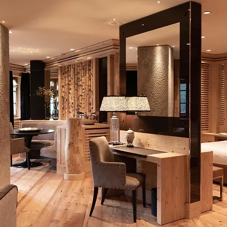 Hotell Rosapetra - Small Luxury Of The World Cortina dʼAmpezzo