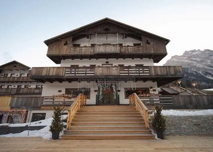 Rosapetra - Small Luxury Of The World קורטינה ד'אמפזו