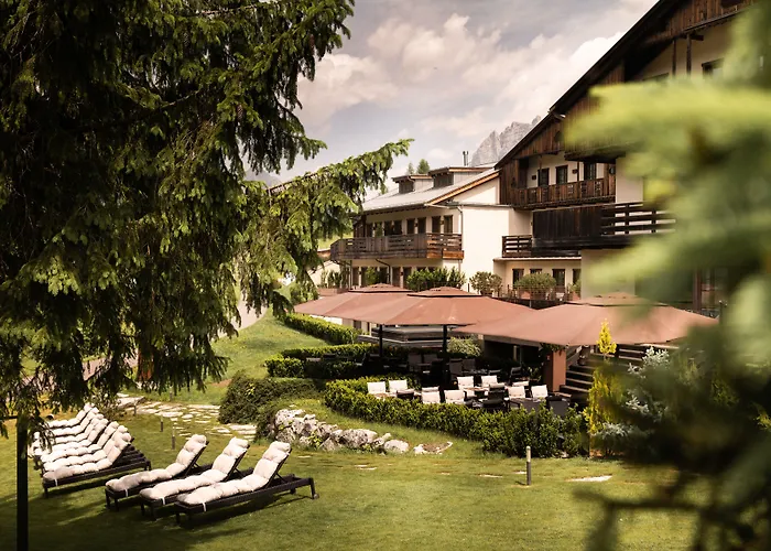 Rosapetra - Small Luxury Of The World קורטינה ד'אמפזו